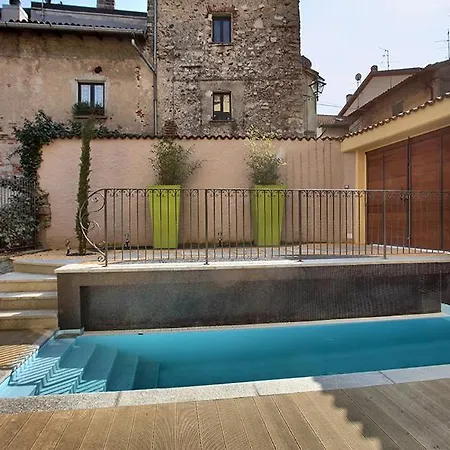 Maggie On Daire Malgrate